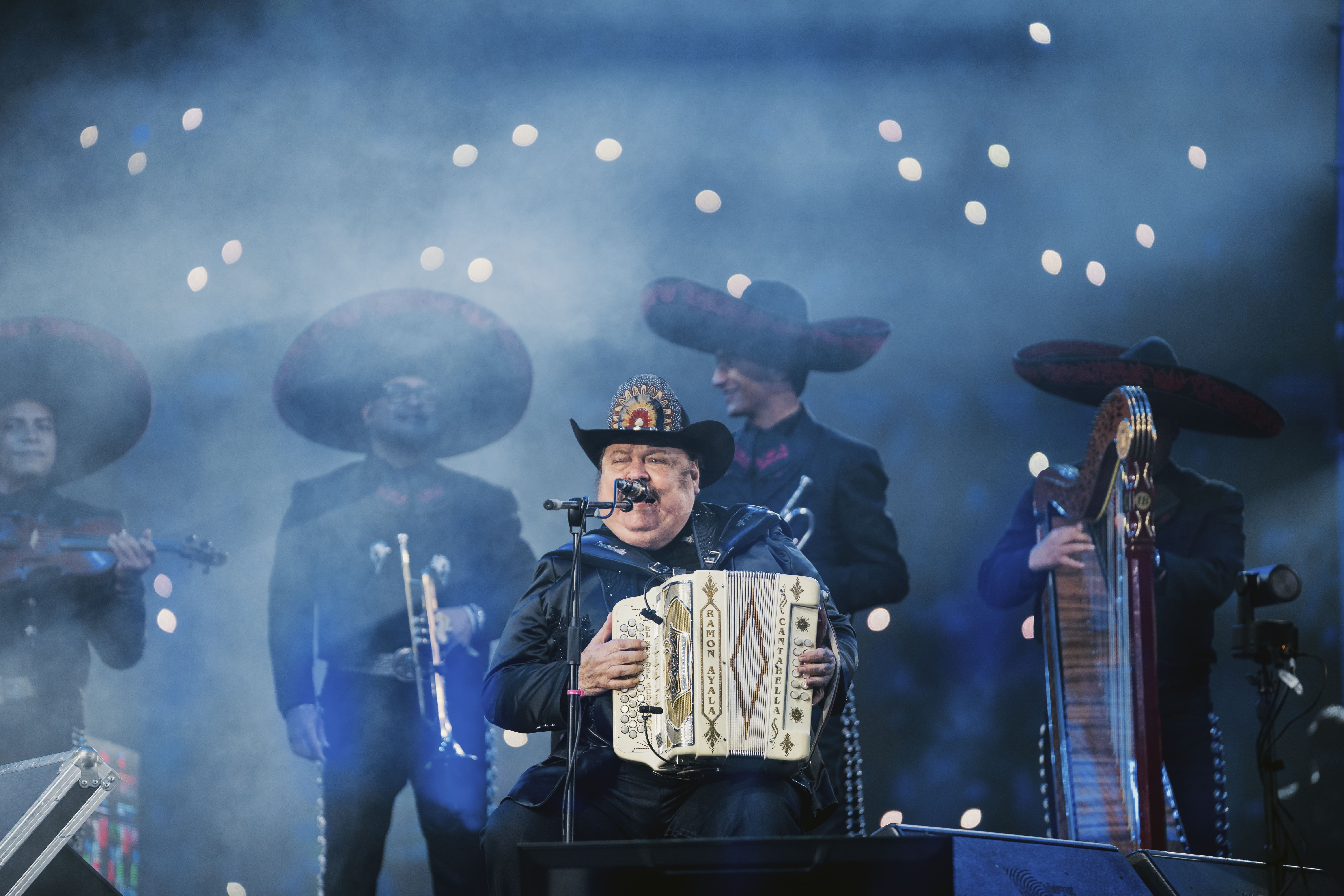 “El Rey por Siempre” - Ramón Ayala